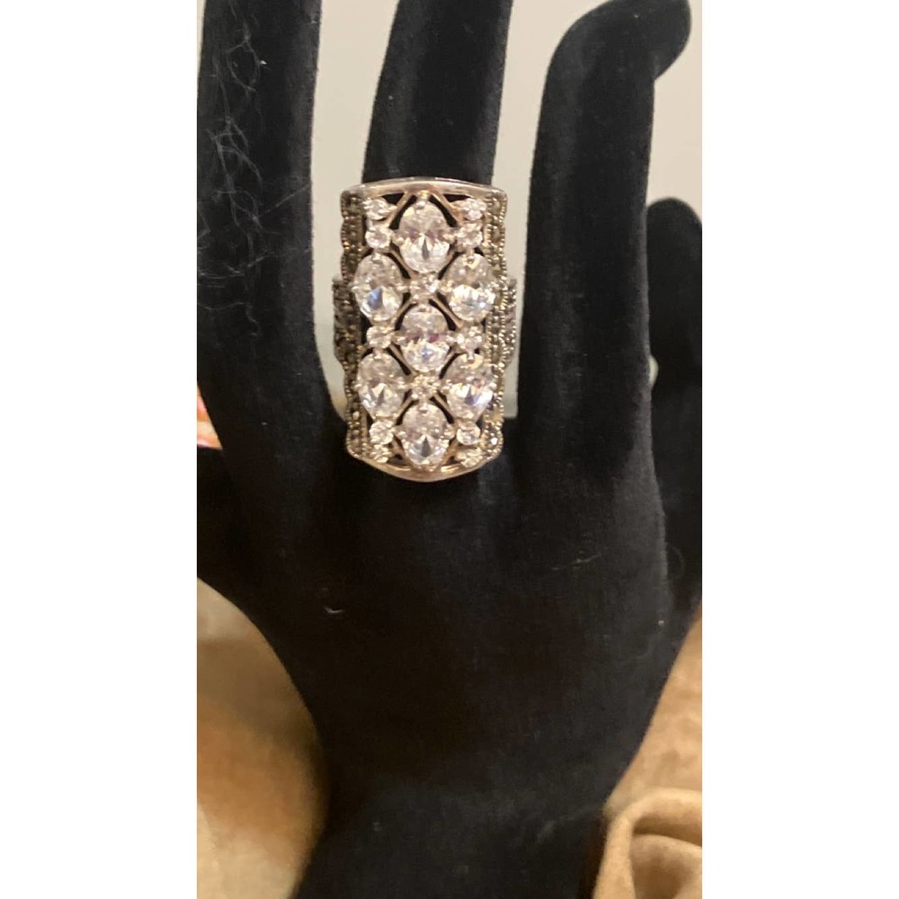 VINTAGE WHITE TOPAZ & MARCASITE~925SS RING SZ 7~12.3GRS